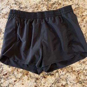 Athleta Girl shorts (Heart the hustle 2.5 shorts)